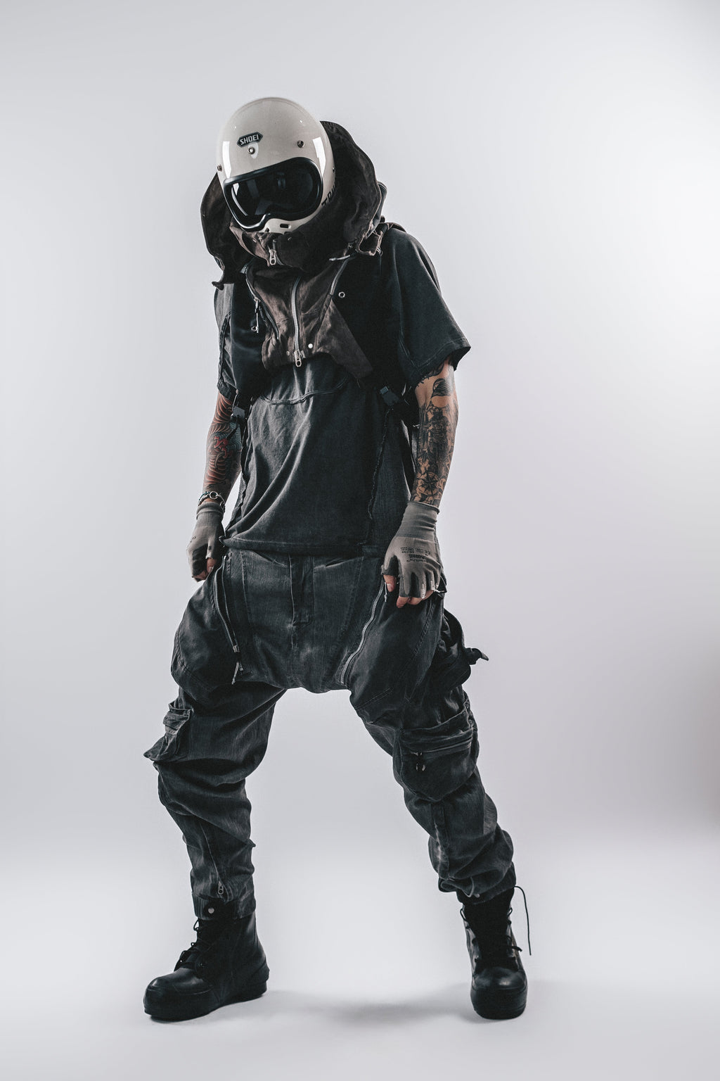DARKCORE STRAP CARGO PANTS