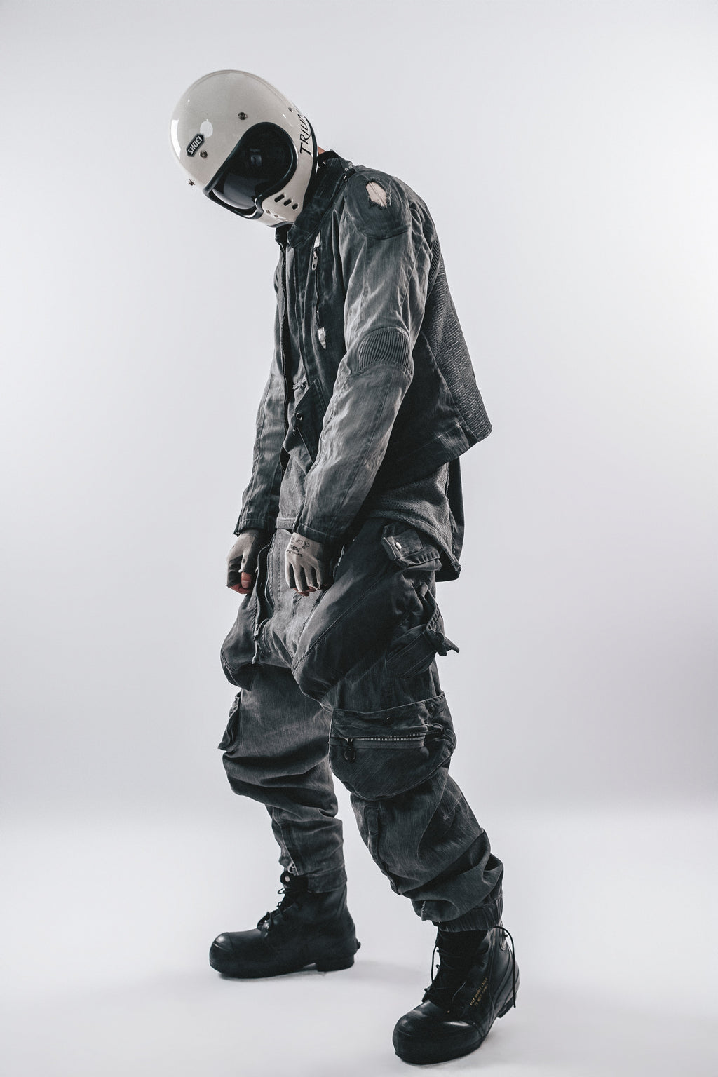 DARKCORE STRAP CARGO PANTS