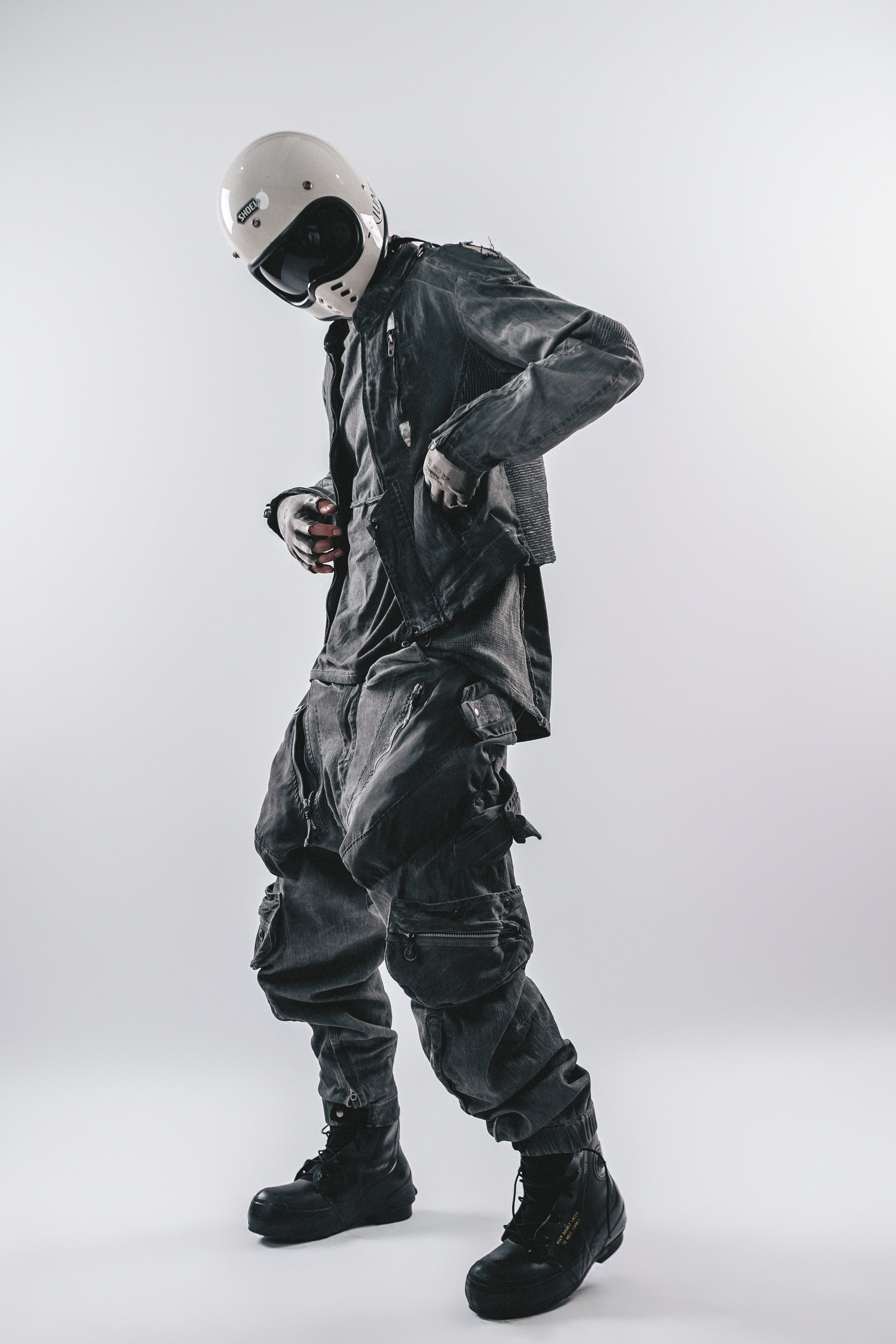 DARKCORE STRAP CARGO PANTS