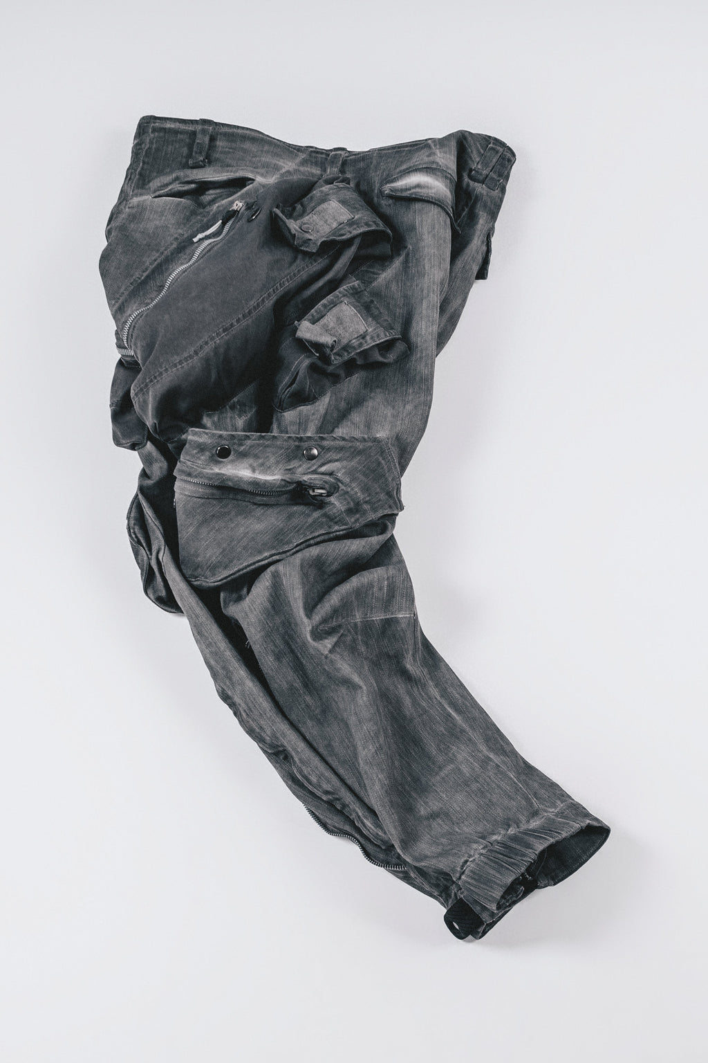 DARKCORE STRAP CARGO PANTS