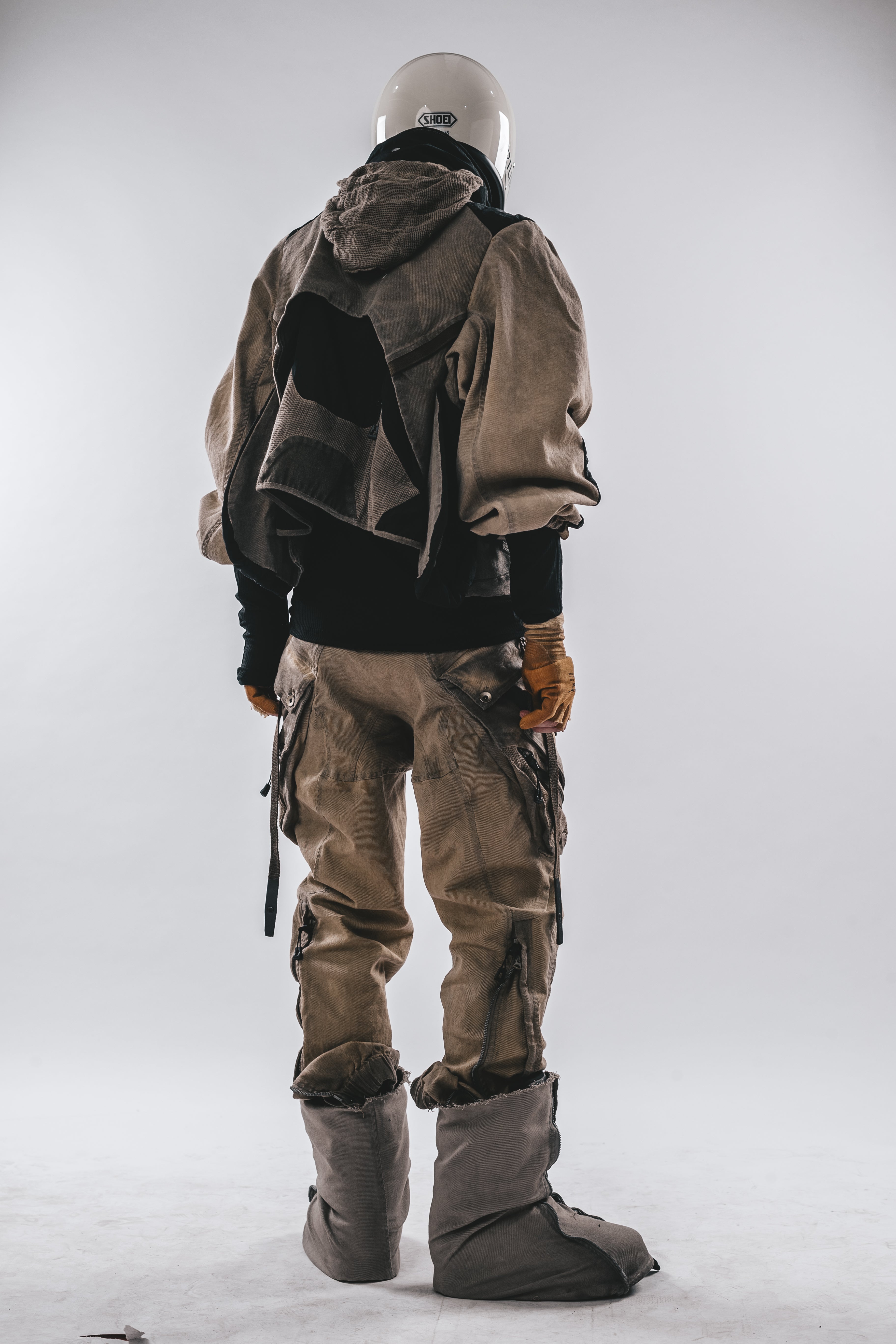 Layered Short Jacket with Detachable Net Hood