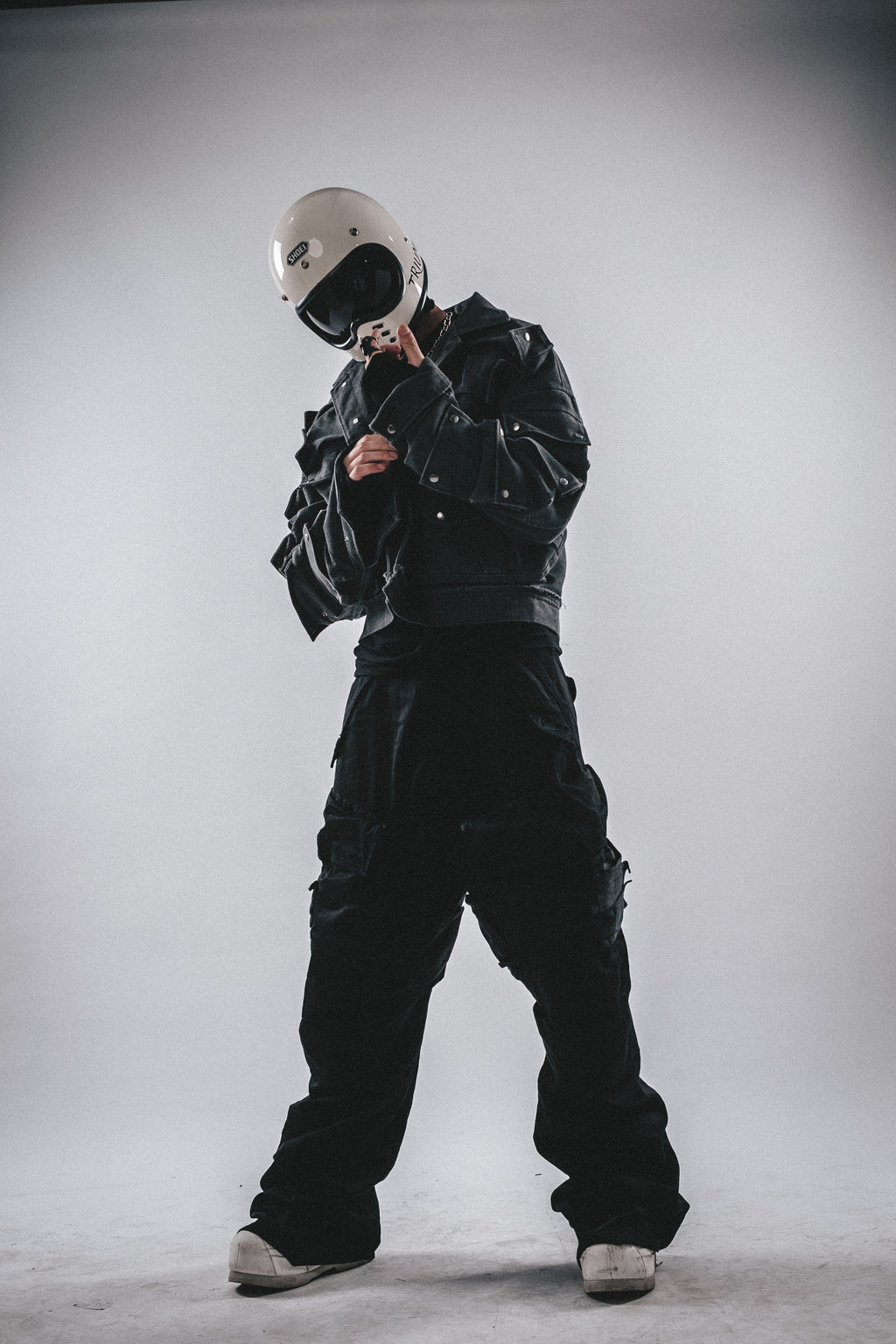 Heavy-Duty Boxy Canvas Jacket with 3D Pockets