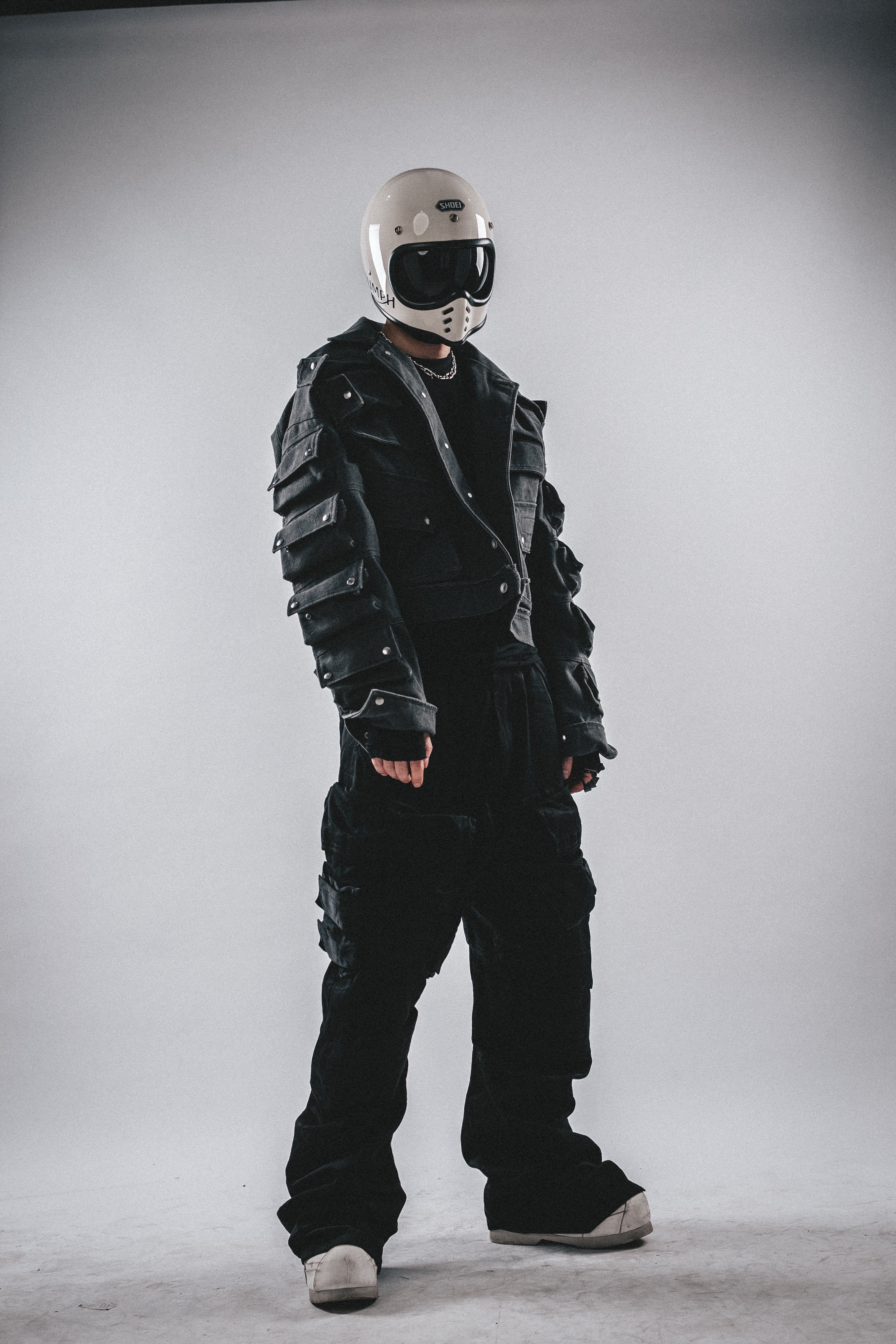 Heavy-Duty Boxy Canvas Jacket with 3D Pockets