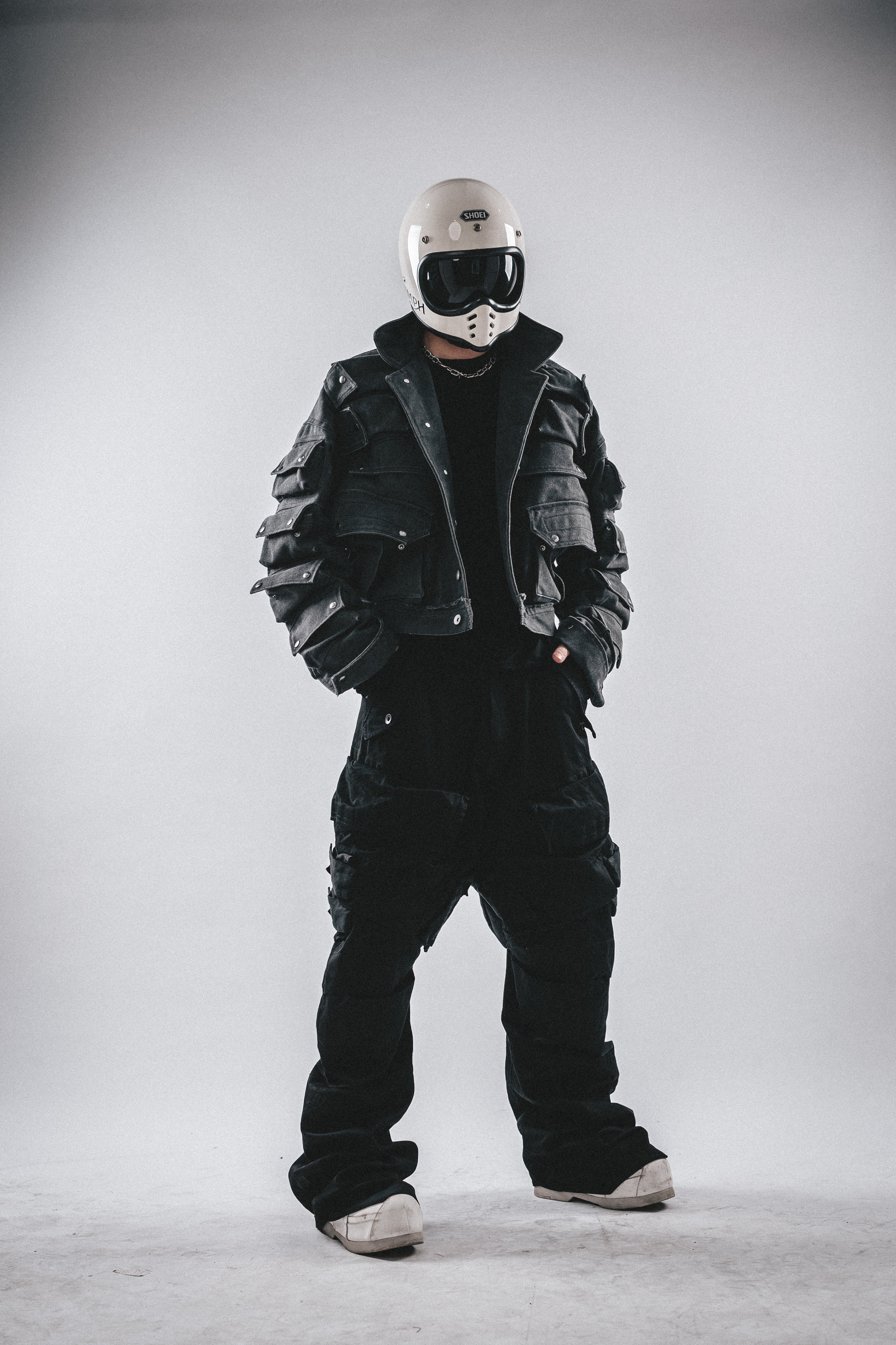 Heavy-Duty Boxy Canvas Jacket with 3D Pockets